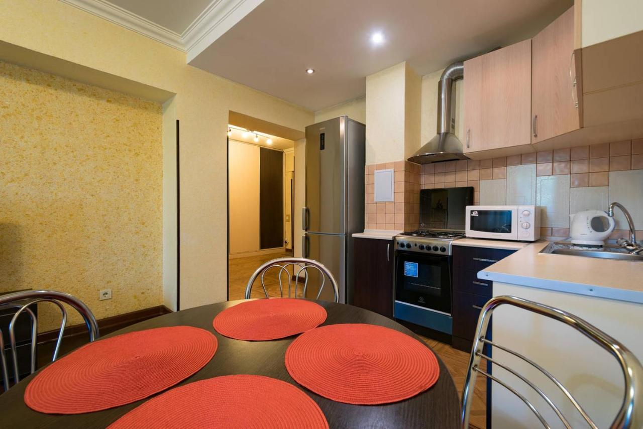 Nadezhda Apartments In Touristic Area, On The Dostyk Avenue 89 Αλμάτι Εξωτερικό φωτογραφία