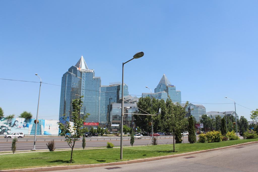 Nadezhda Apartments In Touristic Area, On The Dostyk Avenue 89 Αλμάτι Εξωτερικό φωτογραφία