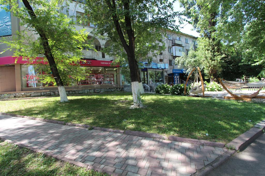 Nadezhda Apartments In Touristic Area, On The Dostyk Avenue 89 Αλμάτι Εξωτερικό φωτογραφία
